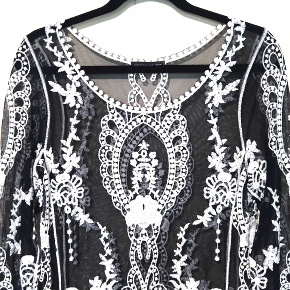 You Are Not Alone Embroidered Floral Lace Mesh Sheer Top Size Medium - Picture 2 of 11